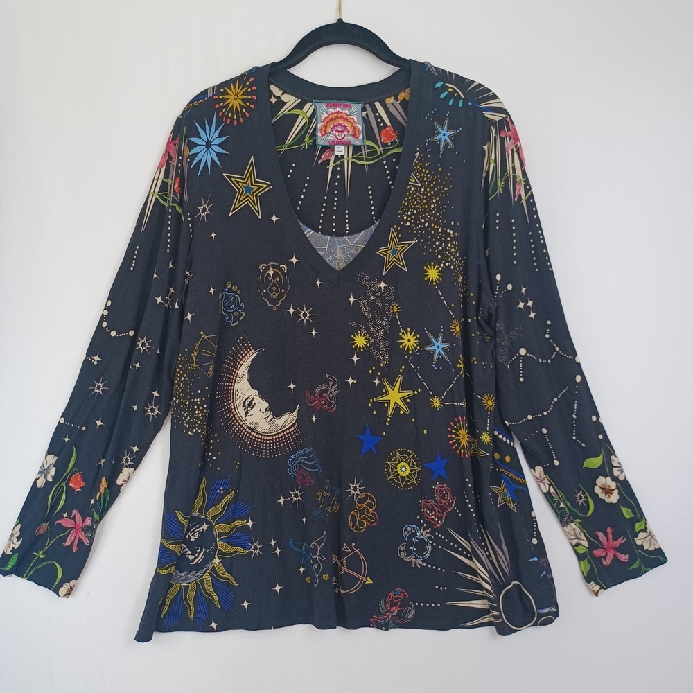 Johnny Was XL Celestial Astrological Bamboo V-Neck Top Charcoal Black Sun Moon - Picture 2 of 8